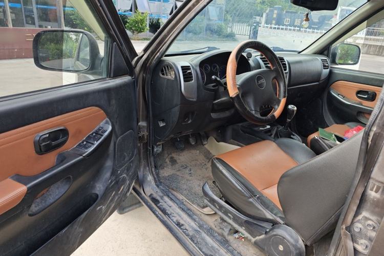 Used JMC Baodian 2016 2.8T New Value-Added Diesel Two-Wheel Drive Extended Cargo Basic Version JX493ZLQ4F Driver Seat