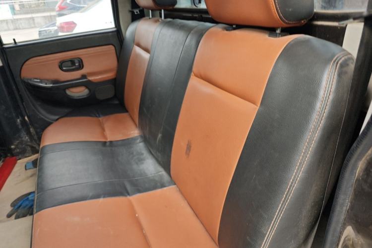 Used JMC Baodian 2016 2.8T New Value-Added Diesel Two-Wheel Drive Extended Cargo Basic Version JX493ZLQ4F Left Rear Seat