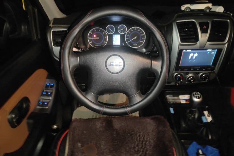 Used JMC Baodian 2016 2.8T New Value-Added Diesel Two-Wheel Drive Standard Version JX493ZLQ4G Steering Wheel