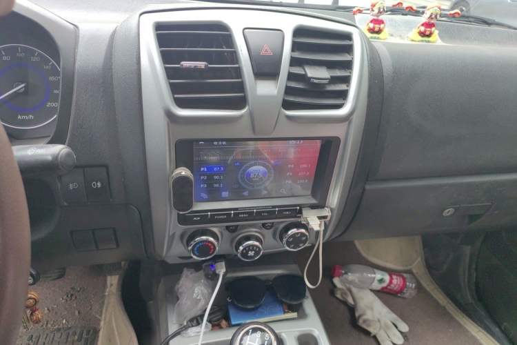 Used JMC Baodian 2016 2.8T New Value-Added Diesel Two-Wheel Drive Standard Version JX493ZLQ4G Audio And AC Panel