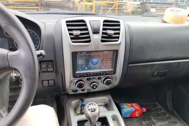 Used JMC Baodian 2016 2.8T New Value-Added Diesel 4x4 Standard Edition Basic Model JX493ZLQ4G Audio And AC Panel