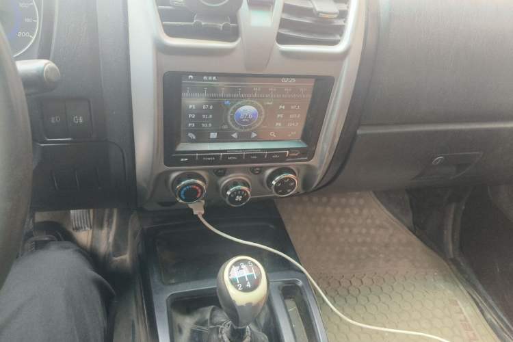 Used JMC Baodian 2016 2.8T New Value-Added Diesel Two-Wheel Drive Standard Version JX493ZLQ4G Audio And AC Panel