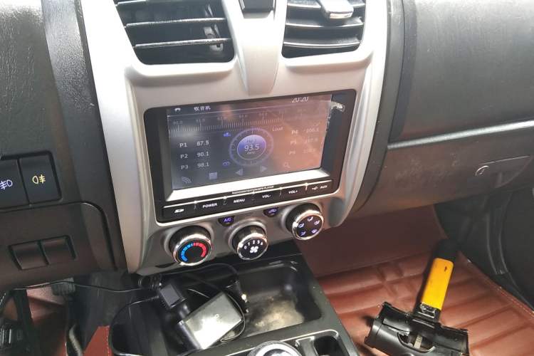 Used JMC Baodian 2016 2.8T New Value-Added Diesel Two-Wheel Drive Standard Version JX493ZLQ4G Audio And AC Panel