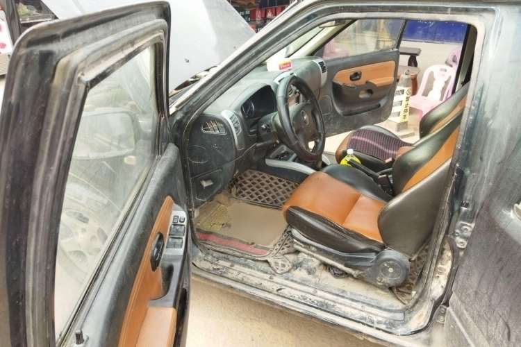 Used JMC Baodian 2016 2.8T New Value-Added Diesel Two-Wheel Drive Extended Cargo Basic Version JX493ZLQ4F Driver Seat