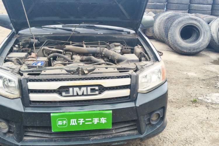 Used JMC Baodian 2016 2.8T New Value-Added Diesel Two-Wheel Drive Standard Cargo Luxury Version JX493ZLQ4G Engine Bay Left