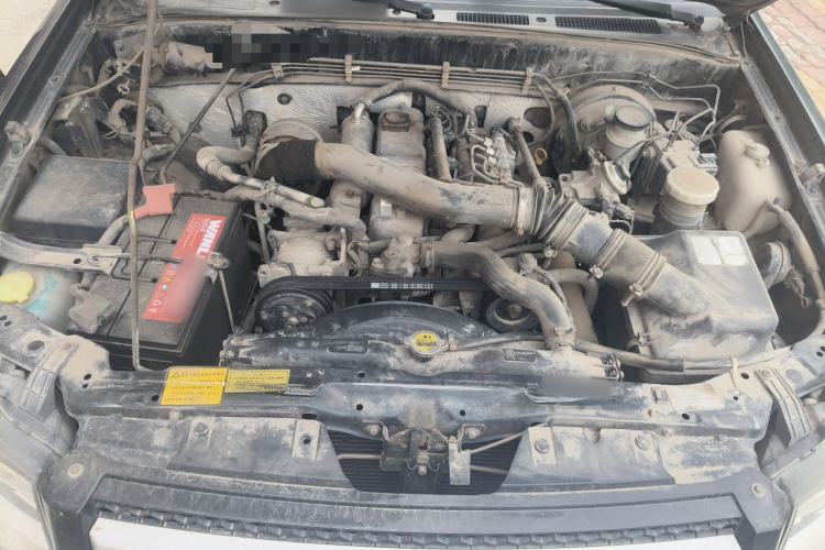 Used JMC Baodian 2016 2.8T New Value-Added Diesel Two-Wheel Drive Standard Version JX493ZLQ4G Engine Bay