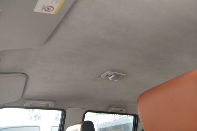 Used JMC Baodian 2016 2.8T New Value-Added Diesel Two-Wheel Drive Standard Version JX493ZLQ4G Headliner