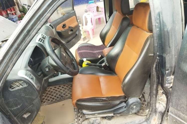 Used JMC Baodian 2016 2.8T New Value-Added Diesel Two-Wheel Drive Extended Cargo Basic Version JX493ZLQ4F Left Front Seat