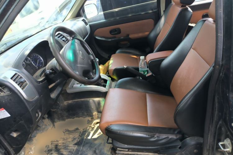 Used JMC Baodian 2016 2.9T PLUS Diesel Two-Wheel-Drive Base Version 5050 mm Long JX4D30 Left Front Seat