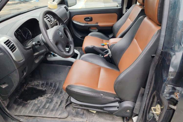 Used JMC Baodian 2016 2.8T New Value-Added Diesel 4x4 Standard Edition Basic Model JX493ZLQ4G Left Front Seat