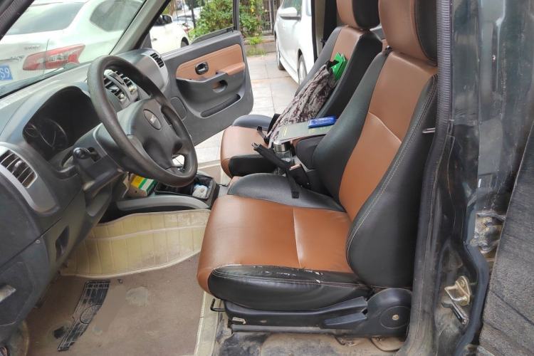 Used JMC Baodian 2016 2.8T New Value-Added Diesel Two-Wheel Drive Extended Cargo Basic Version Long JX493ZLQ4F Left Front Seat