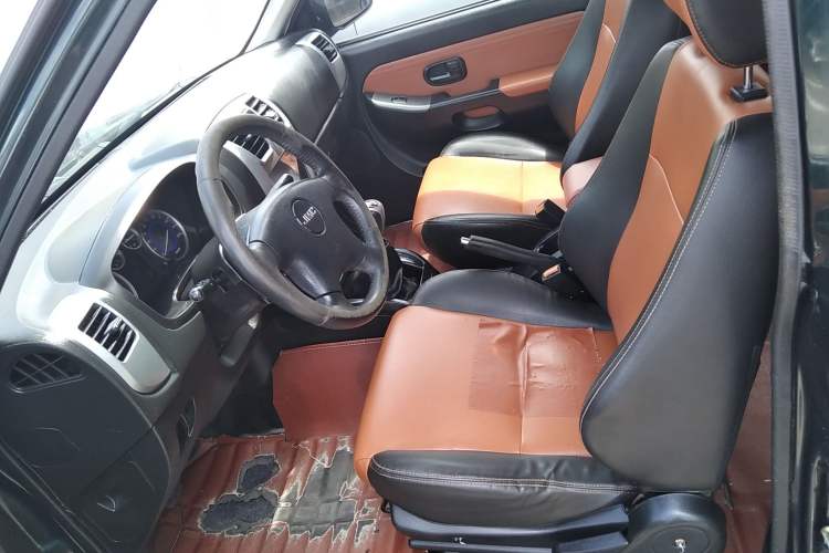 Used JMC Baodian 2016 2.8T New Value-Added Diesel Two-Wheel Drive Standard Version JX493ZLQ4G Left Front Seat