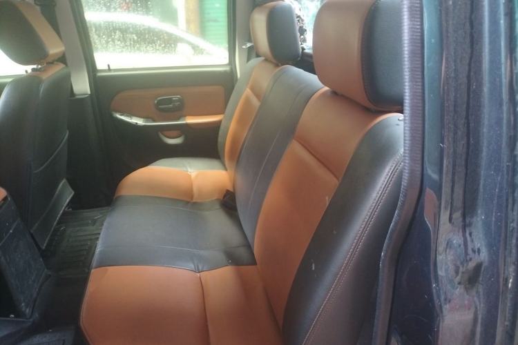 Used JMC Baodian 2016 2.0L New Value-Added Gasoline Two-Wheel Drive Standard Cab Regular Version 4G63 Left Rear Seat