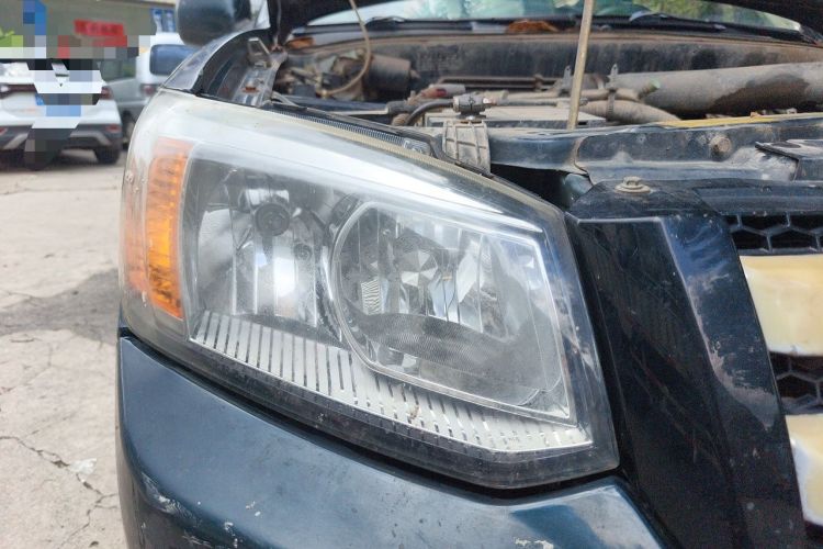 Used JMC Baodian 2016 2.8T New Value-Added Diesel Two-Wheel Drive Standard Version JX493ZLQ4G Right Front Headlight