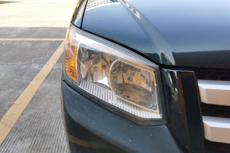 Used JMC Baodian 2016 2.8T New Value-Added Diesel Two-Wheel Drive Standard Version JX493ZLQ4G Right Front Headlight