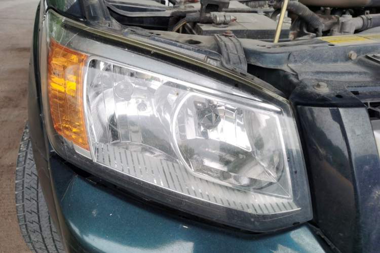 Used JMC Baodian 2016 2.8T New Value-Added Diesel Two-Wheel Drive Extended Cargo Basic Version JX493ZLQ4F Right Front Headlight