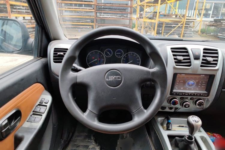 Used JMC Baodian 2016 2.8T New Value-Added Diesel 4x4 Standard Edition Basic Model JX493ZLQ4G Steering Wheel