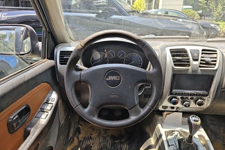 Used JMC Baodian 2016 2.8T New Value-Added Diesel Two-Wheel Drive Standard Version JX493ZLQ4G Steering Wheel