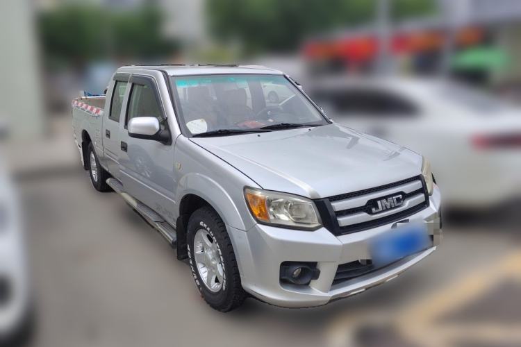 Used JMC Baodian 2016 2.8T New Value-Added Diesel Two-Wheel Drive Extended Cargo Basic Version JX493ZLQ4F Front Right 45 Deg