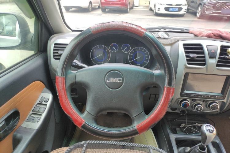 Used JMC Baodian 2016 2.8T New Value-Added Diesel Two-Wheel Drive Extended Cargo Basic Version JX493ZLQ4F Steering Wheel