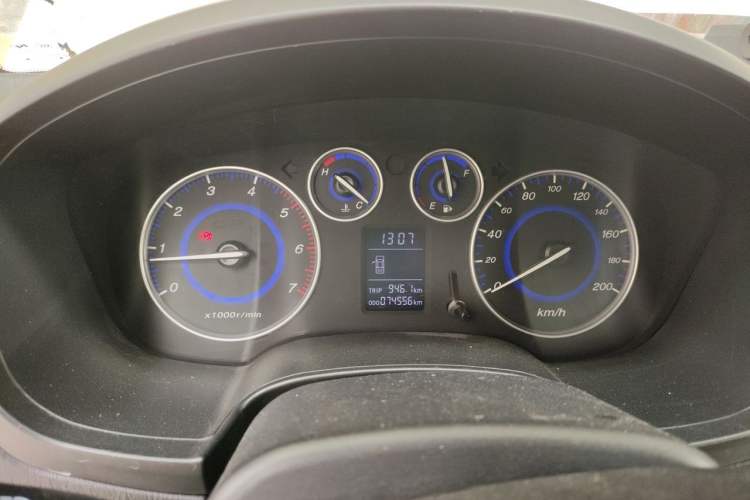 Used JMC Baodian 2016 2.8T New Value-Added Diesel Two-Wheel Drive Standard Version JX493ZLQ4G Instrument Cluster