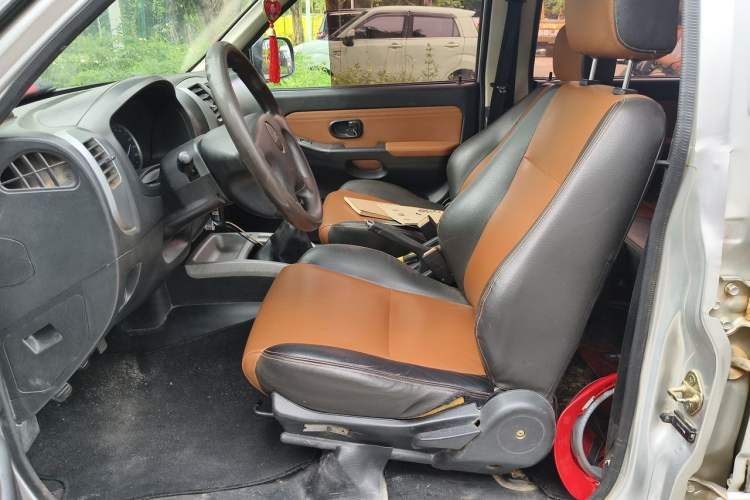 Used JMC Baodian 2016 2.8T New Value-Added Diesel Two-Wheel Drive Standard Version JX493ZLQ4G Left Front Seat