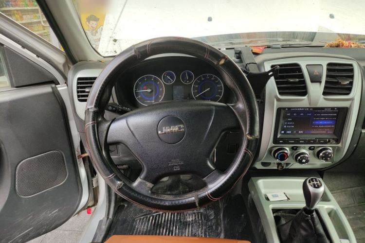 Used JMC Baodian 2016 2.8T New Value-Added Diesel Two-Wheel Drive Standard Version JX493ZLQ4G Steering Wheel
