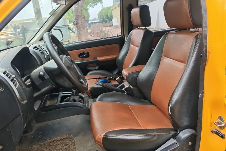 Used JMC Baodian 2016 2.8T New Value-Added Diesel Two-Wheel Drive Extended Cargo Basic Version JX493ZLQ4F Left Front Seat