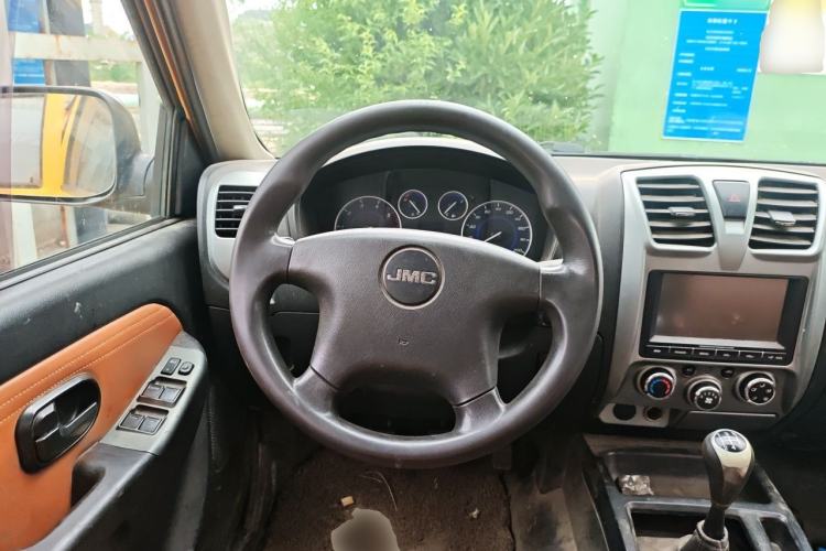 Used JMC Baodian 2016 2.8T New Value-Added Diesel Two-Wheel Drive Extended Cargo Basic Version JX493ZLQ4F Steering Wheel