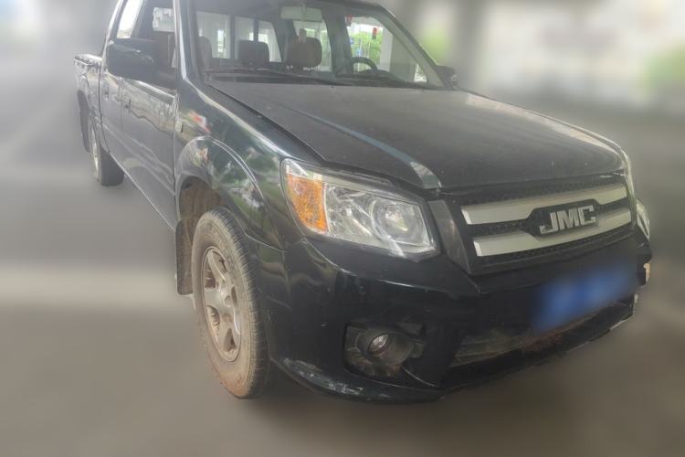 Used JMC Baodian 2018 2.9T New Value-Packed Two-Wheel-Drive Diesel Comfort Version with Extended Cargo Bed – JX4D30B5L Front Right 45 Deg