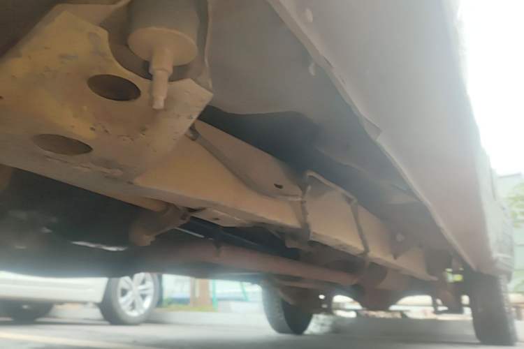Used JMC Baodian 2018 2.9T New Value-Packed Two-Wheel-Drive Diesel Comfort Version with Extended Cargo Bed – JX4D30B5L Chassis Front Left