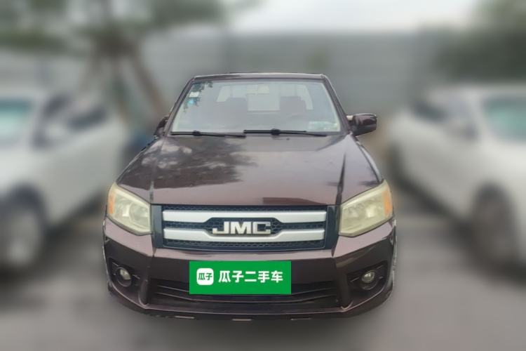 Used JMC Baodian 2018 2.9T New Value-Packed Two-Wheel-Drive Diesel Comfort Version with Extended Cargo Bed – JX4D30B5L Front