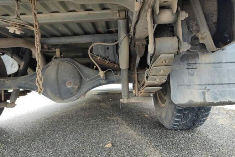 Used JMC Baodian 2018 2.9T New Value-Packed Two-Wheel-Drive Diesel Comfort Version with Extended Cargo Bed – JX4D30B5L Chassis Rear Right