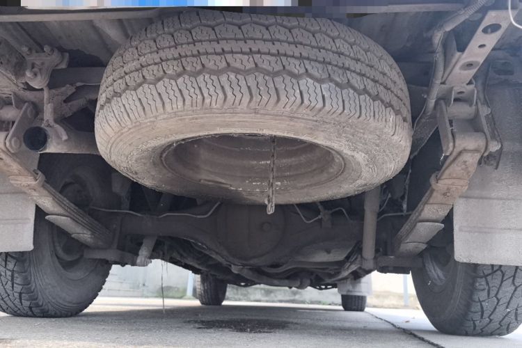 Used JMC Baodian 2018 2.9T New Value-Packed Two-Wheel-Drive Diesel Comfort Version with Standard Cargo Bed – JX4D30B5L Chassis Rear