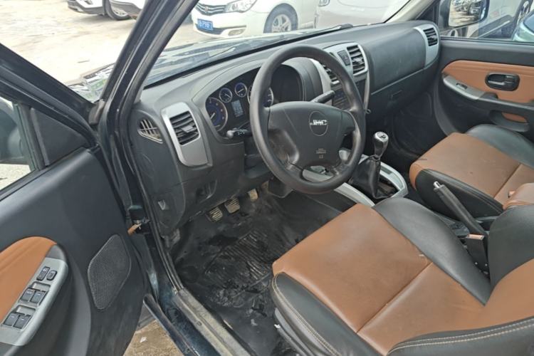 Used JMC Baodian 2018 2.9T New Value-Packed Two-Wheel-Drive Diesel Comfort Version with Extended Cargo Bed – JX4D30B5L Driver Seat
