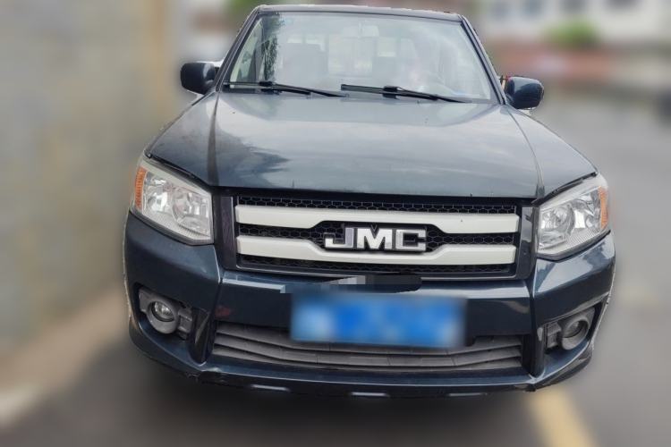 Used JMC Baodian 2018 2.9T New Value-Packed Two-Wheel-Drive Diesel Comfort Version with Extended Cargo Bed – JX4D30B5L Front