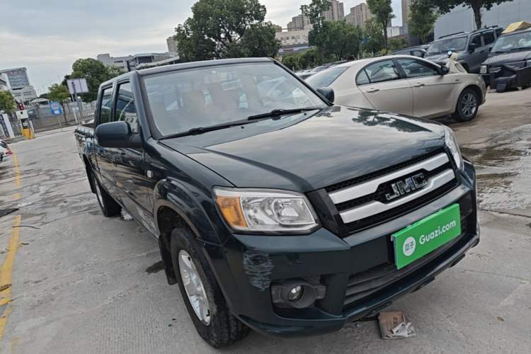 Used JMC Baodian 2018 2.9T New Value-Packed Two-Wheel-Drive Diesel Comfort Version with Extended Cargo Bed – JX4D30B5L Front Right 45 Deg