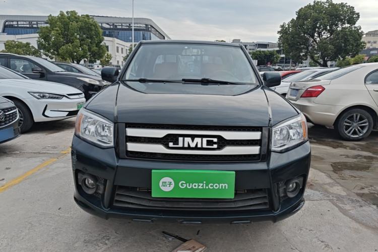 Used JMC Baodian 2018 2.9T New Value-Packed Two-Wheel-Drive Diesel Comfort Version with Extended Cargo Bed – JX4D30B5L Front