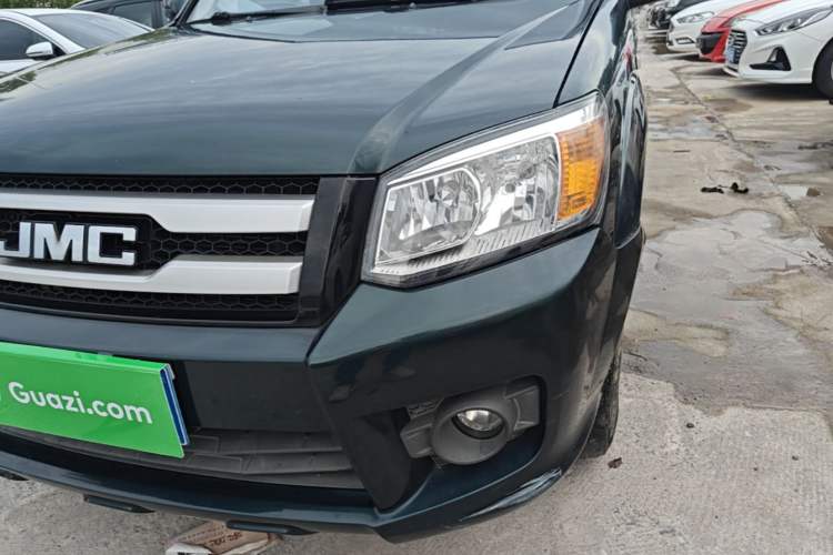 Used JMC Baodian 2018 2.9T New Value-Packed Two-Wheel-Drive Diesel Comfort Version with Extended Cargo Bed – JX4D30B5L Left Front Headlight