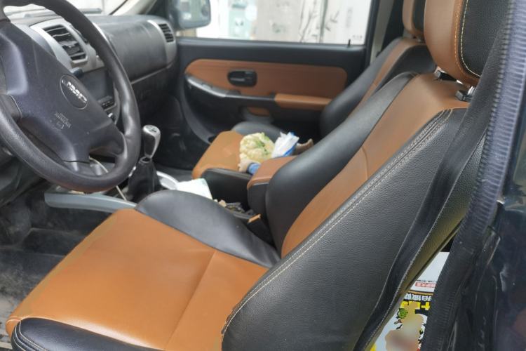 Used JMC Baodian 2018 2.9T New Value-Packed Two-Wheel-Drive Diesel Comfort Version with Extended Cargo Bed – JX4D30B5L Left Front Seat