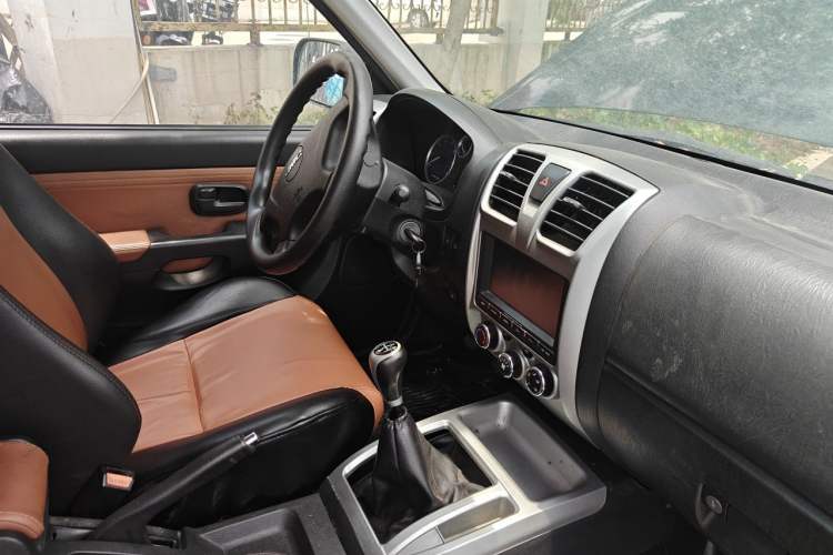 Used JMC Baodian 2018 2.9T New Value-Packed Two-Wheel-Drive Diesel Comfort Version with Extended Cargo Bed – JX4D30B5L Left Front Seat