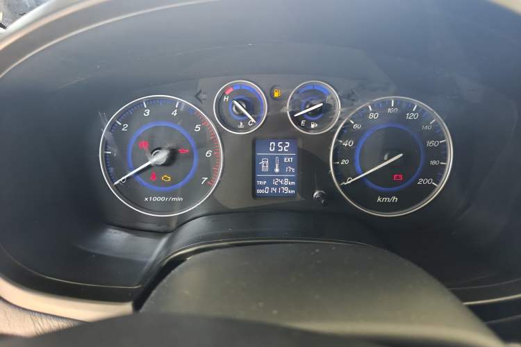 Used JMC Baodian 2018 2.9T New Value-Packed Two-Wheel-Drive Diesel Comfort Version with Extended Cargo Bed – JX4D30B5L Odometer Close Up