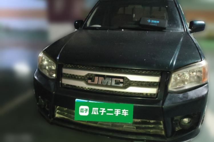 Used JMC Baodian 2018 2.9T New Value-Packed Two-Wheel-Drive Diesel Comfort Version with Extended Cargo Bed – JX4D30B5L Front
