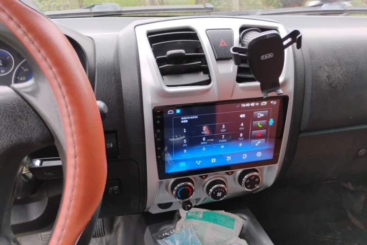 Used JMC Baodian 2018 2.9T New Value-Packed Two-Wheel-Drive Diesel Comfort Version with Standard Cargo Bed – JX4D30B5L Audio And AC Panel