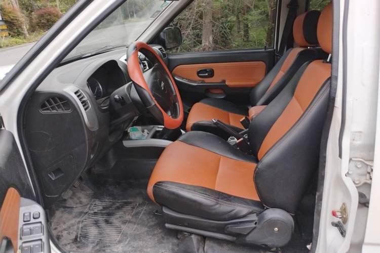 Used JMC Baodian 2018 2.9T New Value-Packed Two-Wheel-Drive Diesel Comfort Version with Standard Cargo Bed – JX4D30B5L Driver Seat