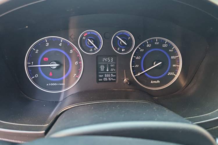 Used JMC Baodian 2018 2.9T New Value-Packed Two-Wheel-Drive Diesel Comfort Version with Extended Cargo Bed – JX4D30B5L Odometer Close Up