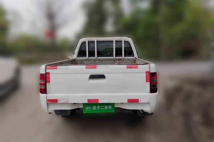 Used JMC Baodian 2018 2.9T New Value-Packed Two-Wheel-Drive Diesel Comfort Version with Standard Cargo Bed – JX4D30B5L Rear