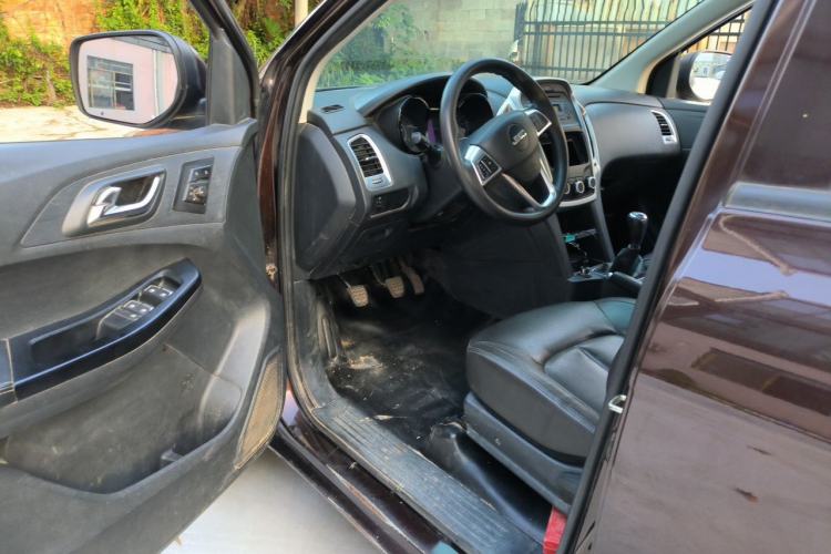 Used JMC Baodian 2020 2.5T Diesel Two-Wheel Drive Comfort Edition Standard Wheelbase JX4D25A6L Driver Seat