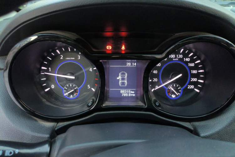Used JMC Baodian 2020 2.5T Diesel Two-Wheel Drive Comfort Edition Standard Wheelbase JX4D25A6L Instrument Cluster
