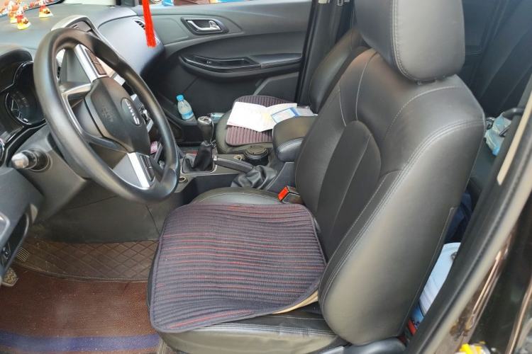 Used JMC Baodian 2020 2.5T Diesel Two-Wheel Drive Comfort Edition Long Wheelbase JX4D25A6L Left Front Seat